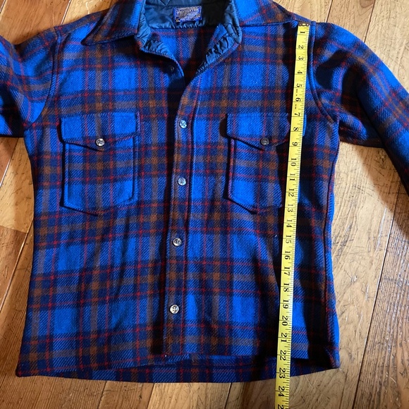 Pendleton 100% wool blue plaid buttton down fall/winter shirt - Picture 5 of 6